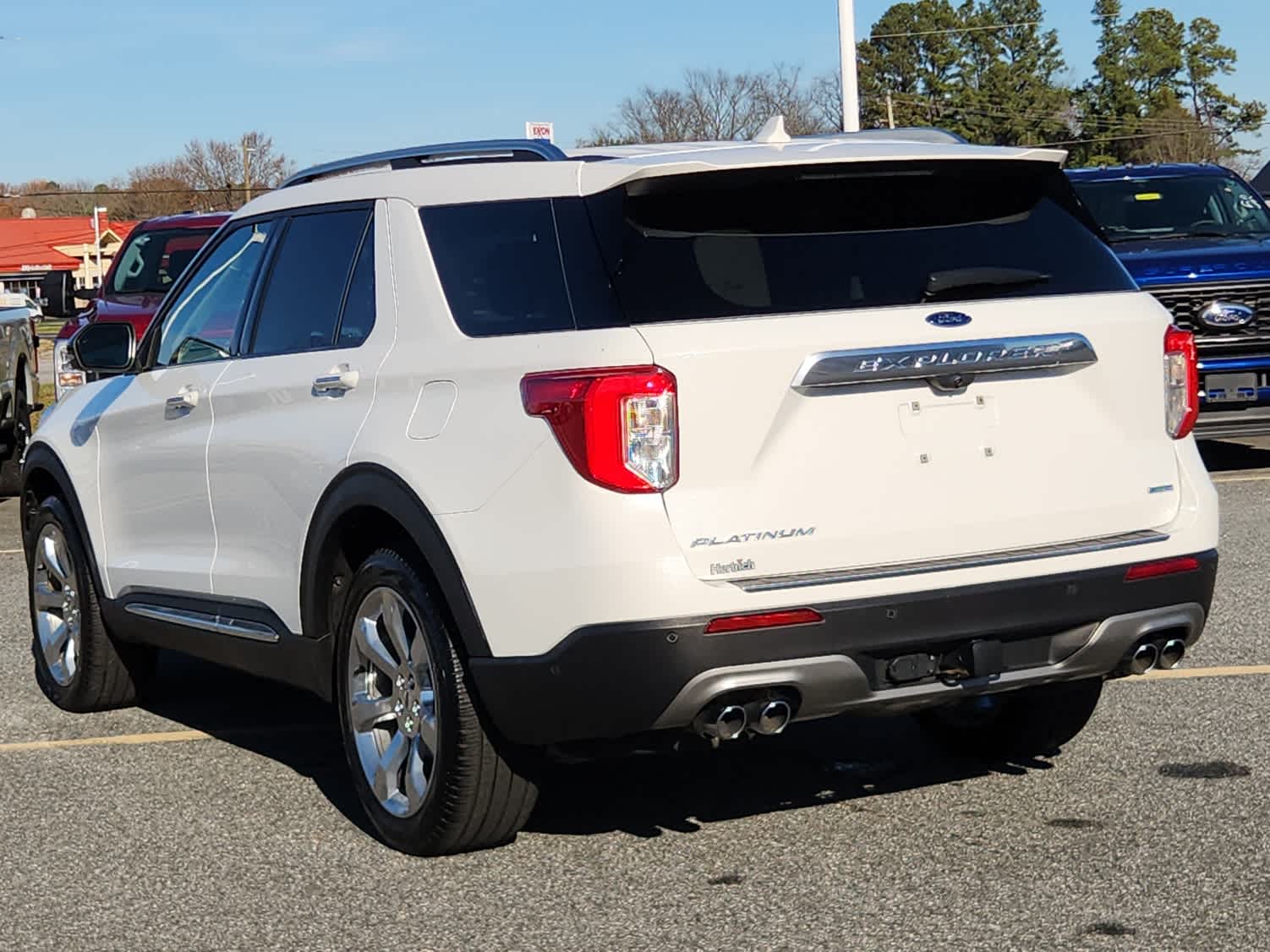 2020 Ford Explorer Platinum photo 4