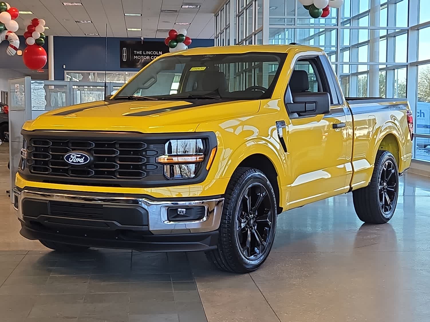2025 Ford F-150 XL's photo