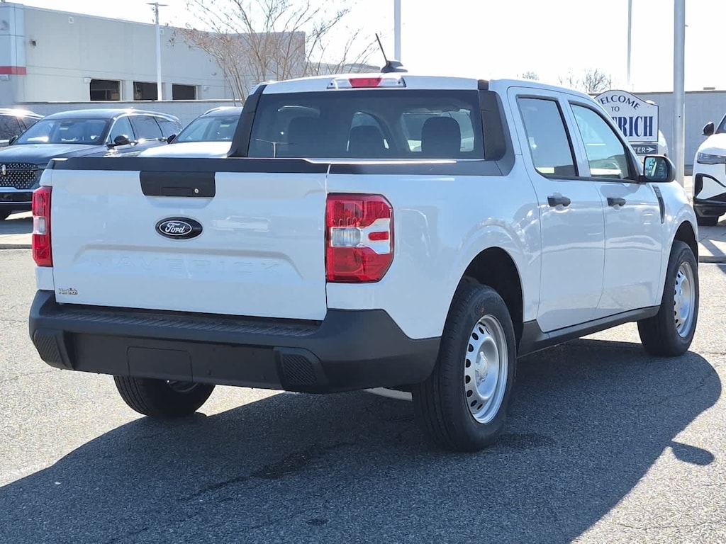 2026 Ford Maverick XL photo 2