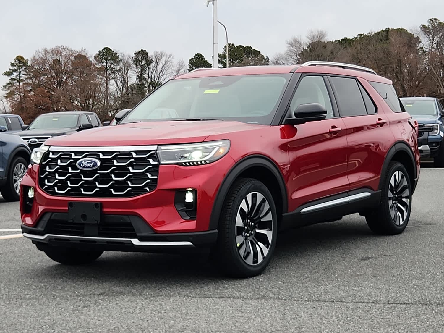 2026 Ford Explorer Platinum's photo