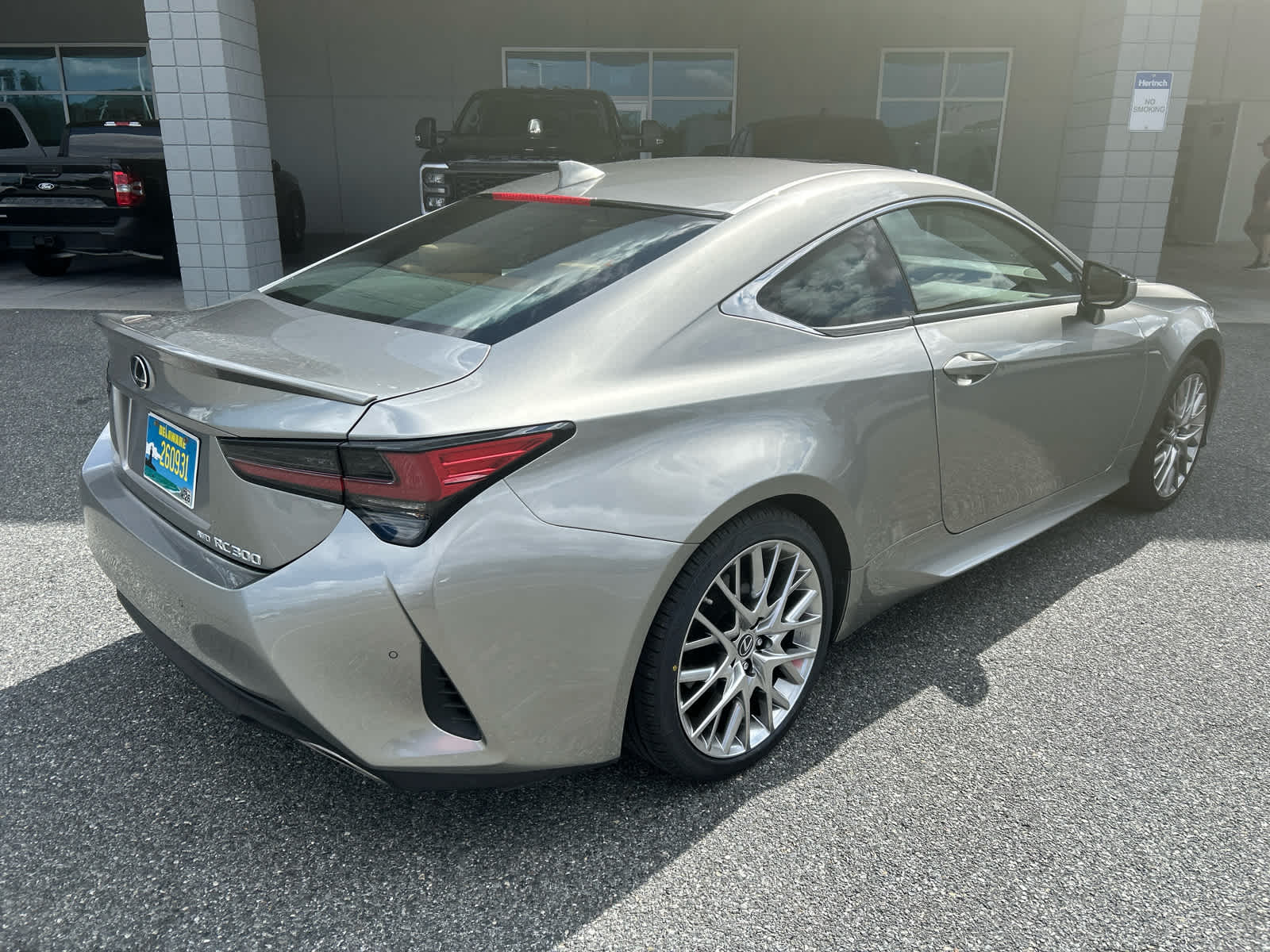 2022 Lexus RC 300 photo 4