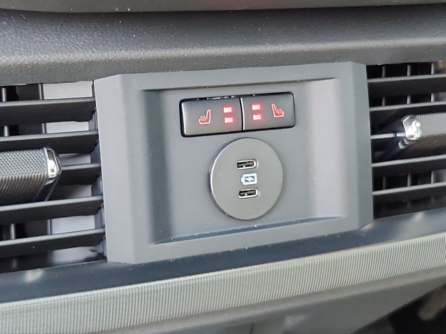 2025 Ford F-150 Platinum - Photo 8