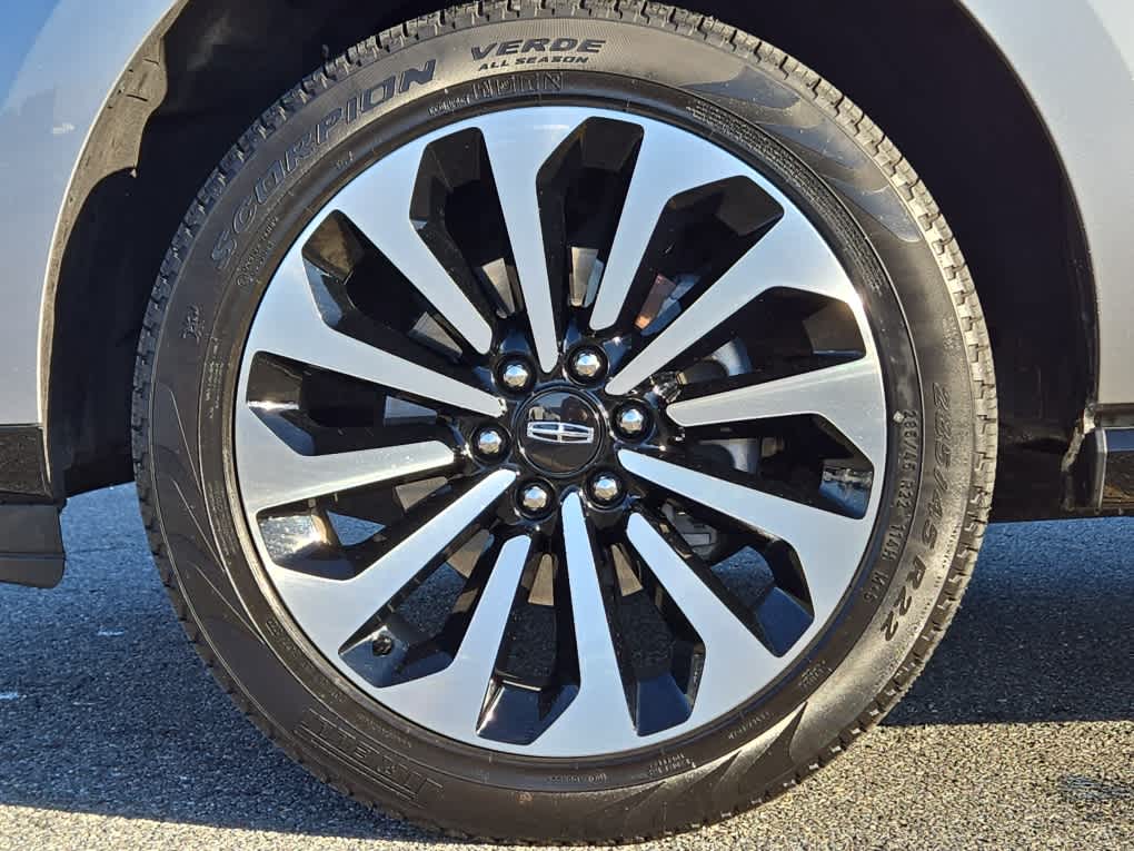 2024 Lincoln Navigator L L Reserve photo 3