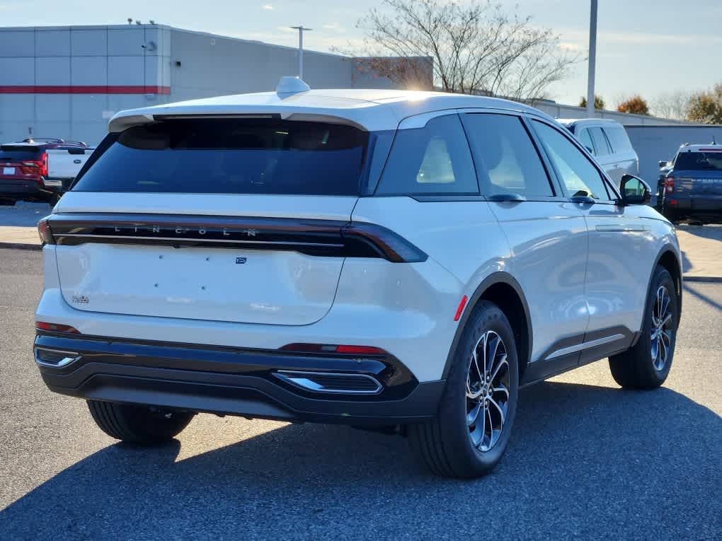 2026 Lincoln Nautilus Premiere photo 3