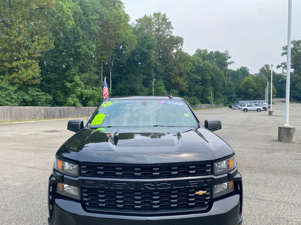 Used 2020 Chevrolet Silverado 1500 Custom 4WD Crew Cab 147 Truck Crew Cab
