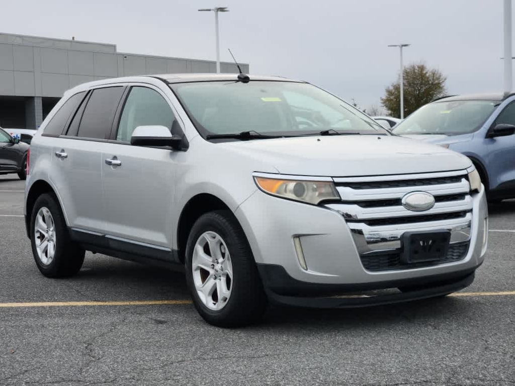 Used 2011 Ford Edge SEL SUV