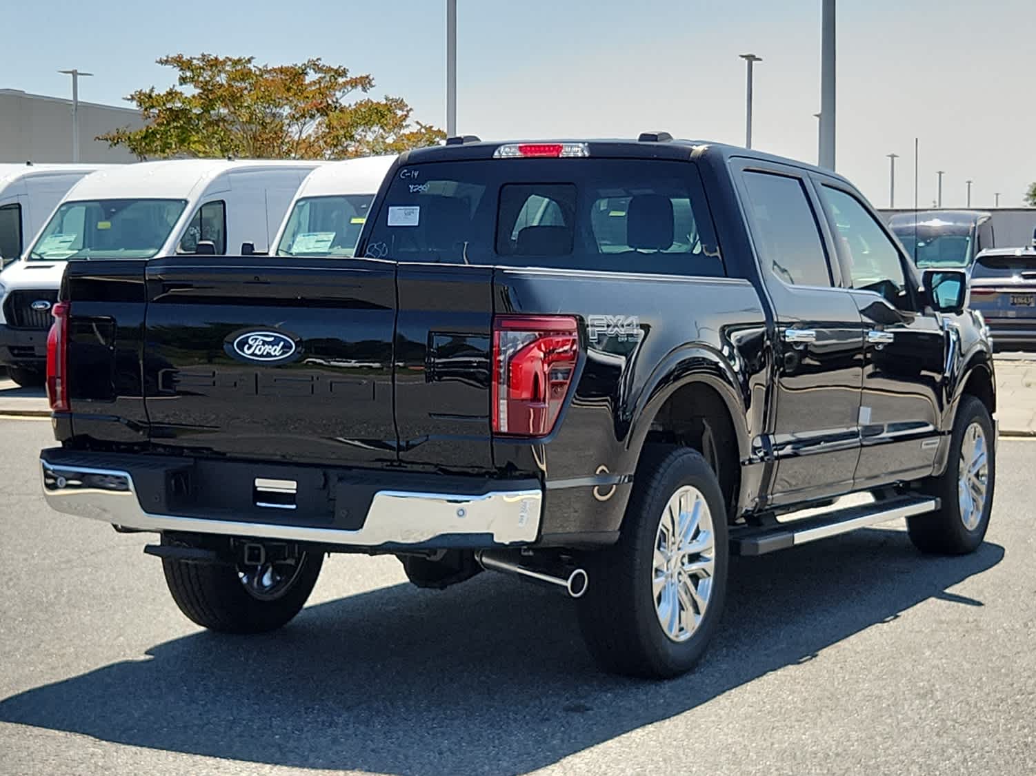 2025 Ford F-150 Lariat photo 3