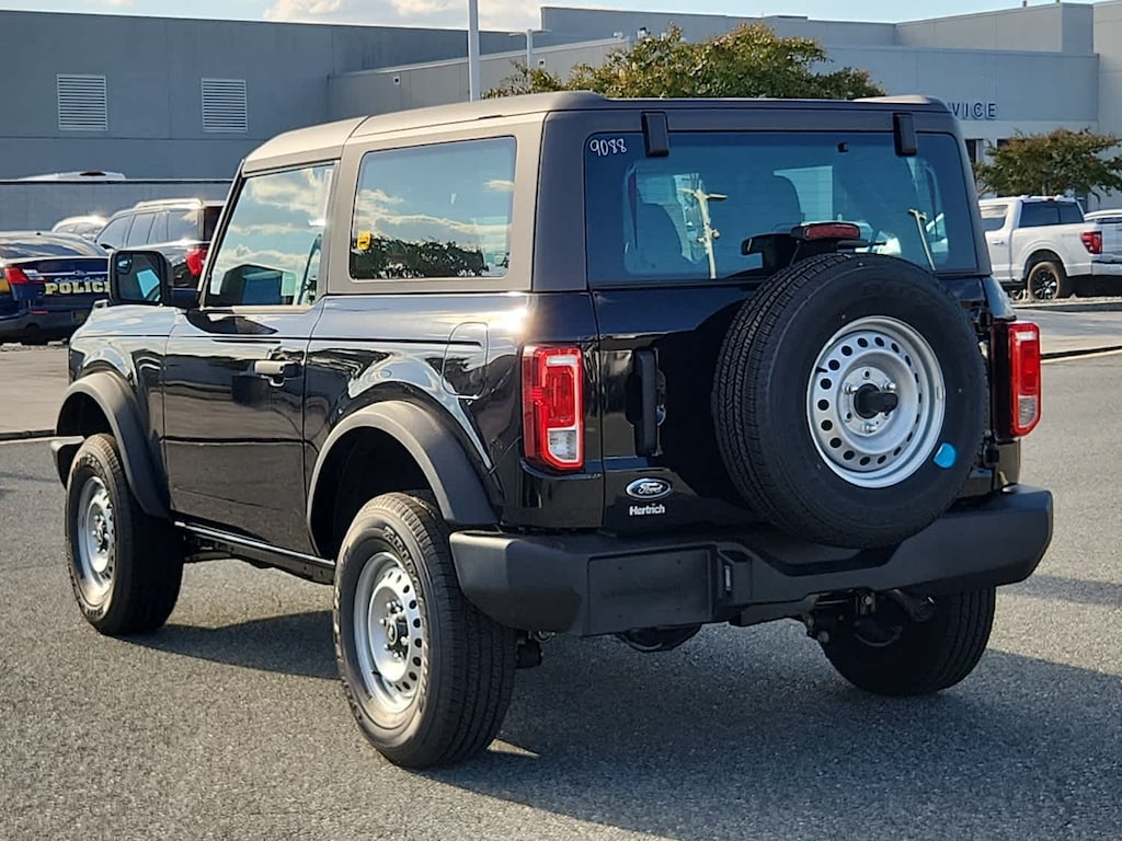 New 2025 Ford Bronco Base 4x4