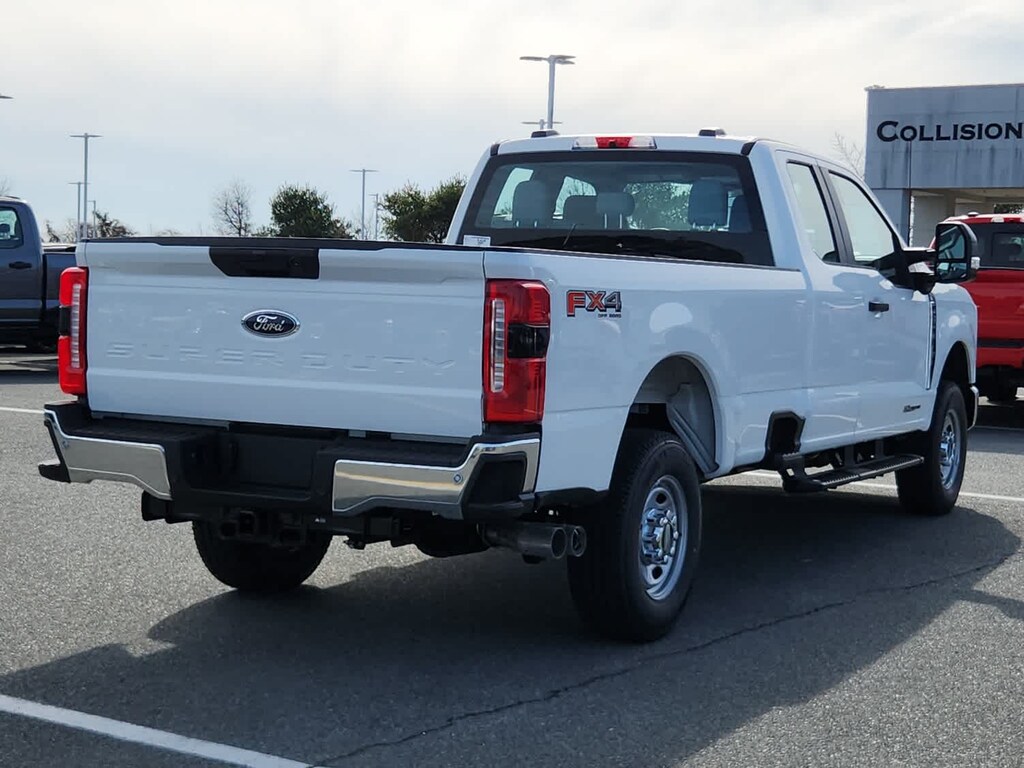 New 2025 Ford Super Duty F-250 SRW XL 4WD Supercab 8 Box 4WD SuperCab 8 Box