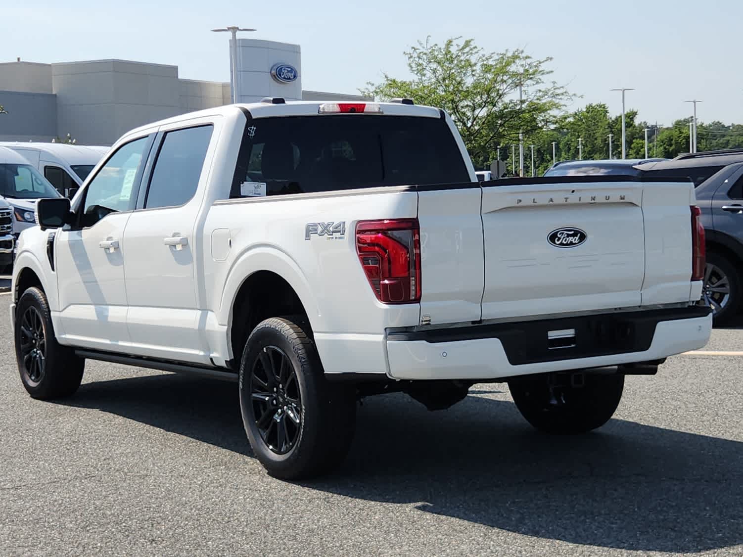 2025 Ford F-150 Platinum photo 4