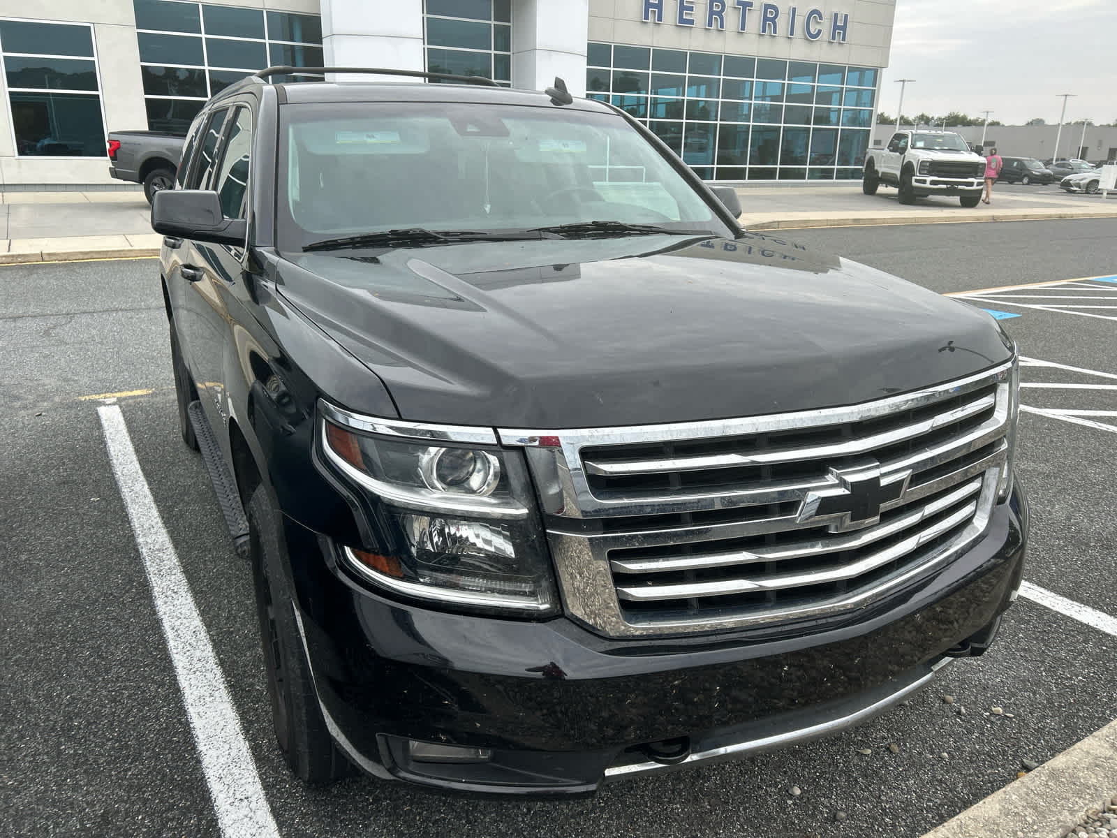 2018 Chevrolet Tahoe LT photo 3