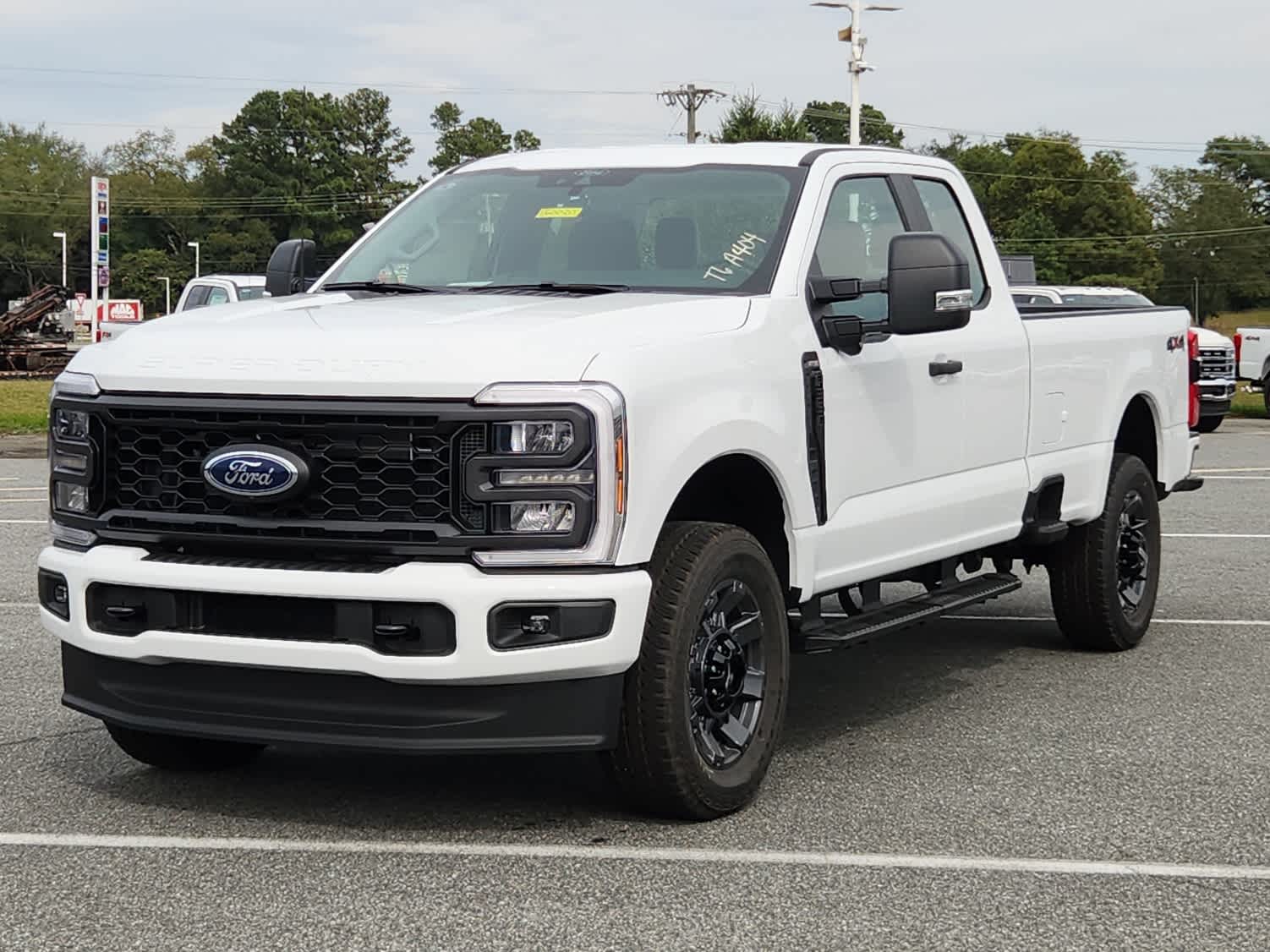 2026 Ford F-350 Super Duty XL's photo