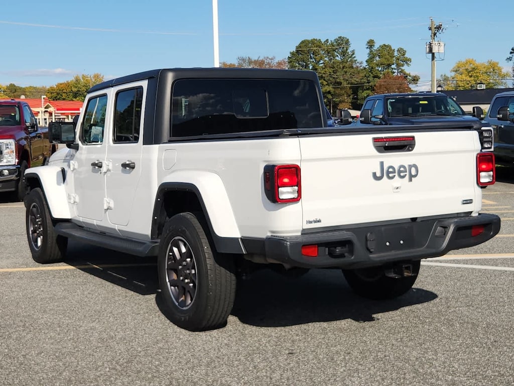 Certified 2022 Jeep Gladiator Overland 4x4 Truck Crew Cab