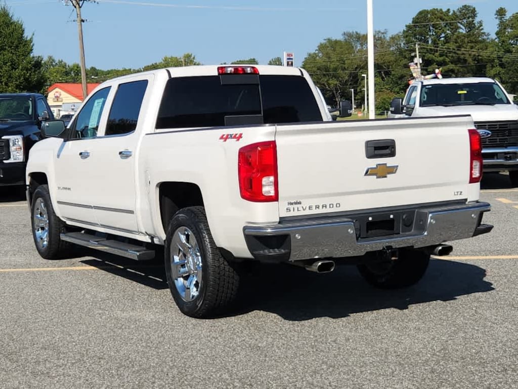 Used 2018 Chevrolet Silverado 1500 LTZ 4WD Crew Cab 143.5 Truck Crew Cab