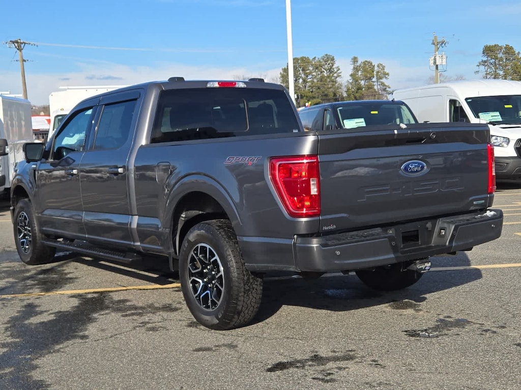 2023 Ford F-150 XLT photo 4