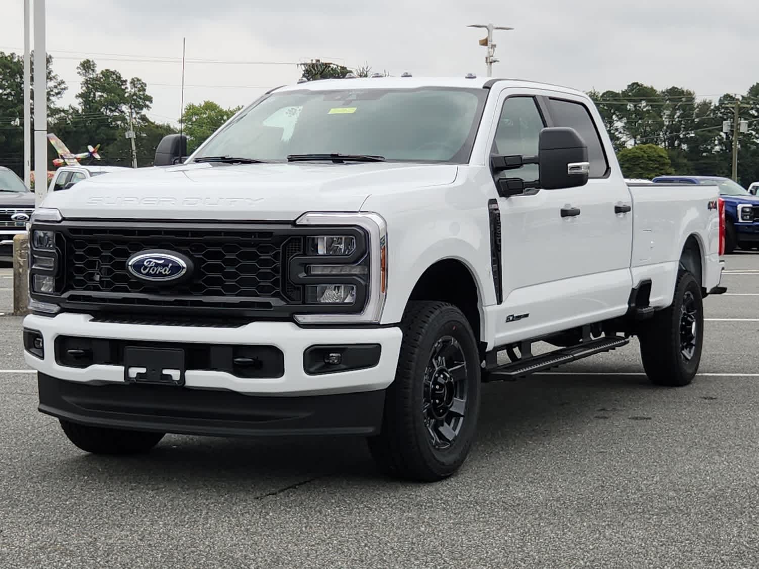 2026 Ford F-350 Super Duty XL's photo