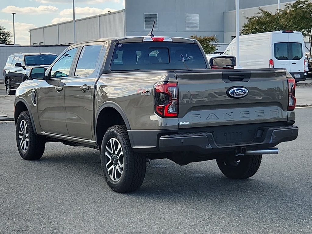 New 2025 Ford Ranger Lariat 4WD Supercrew 5 Box 4WD SuperCrew 5 Box