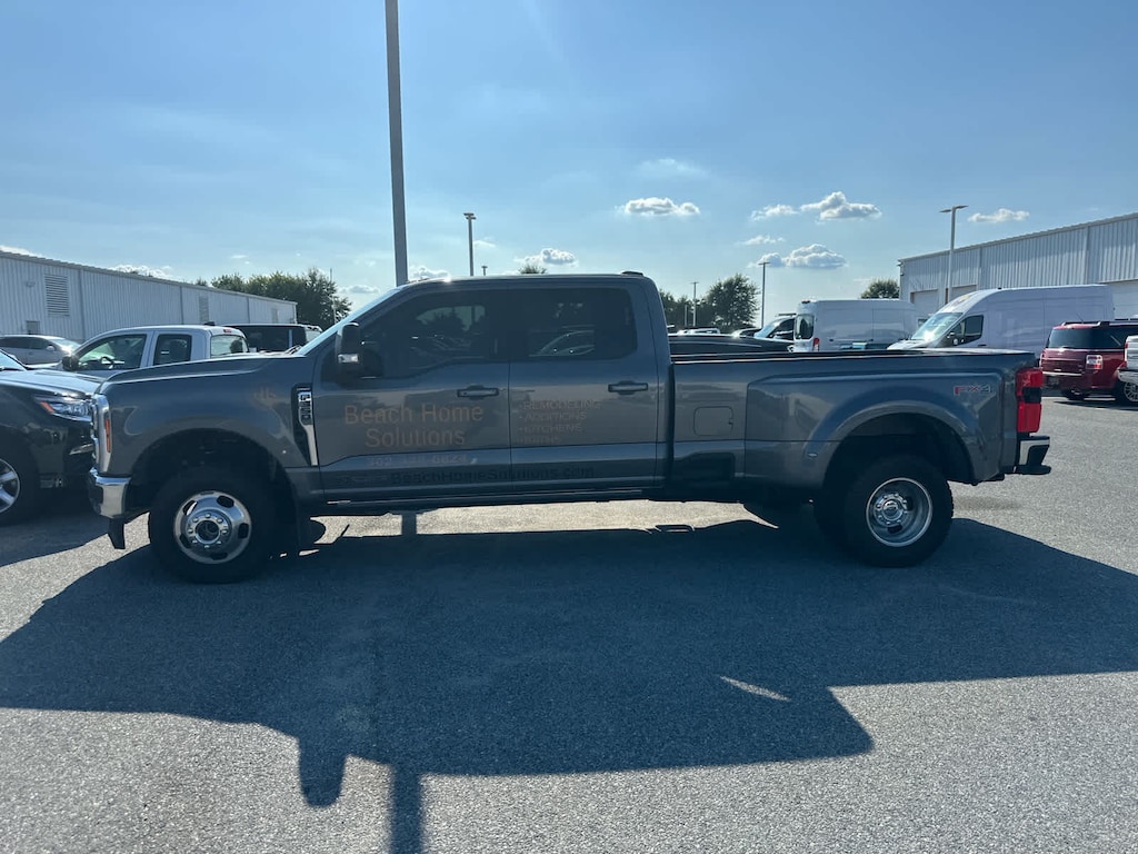 Used 2024 Ford Super Duty F-350 DRW Lariat 4WD Crew Cab 8 Box Truck Crew Cab