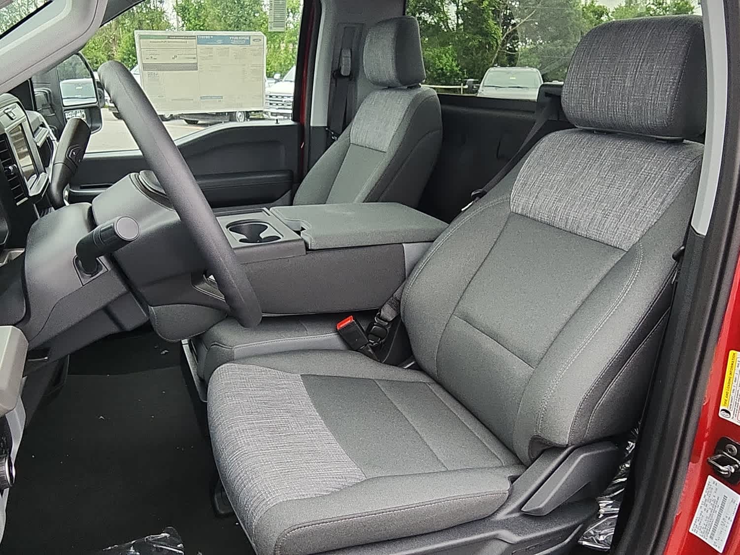 2025 Ford F-350 Super Duty XLT - Photo 8