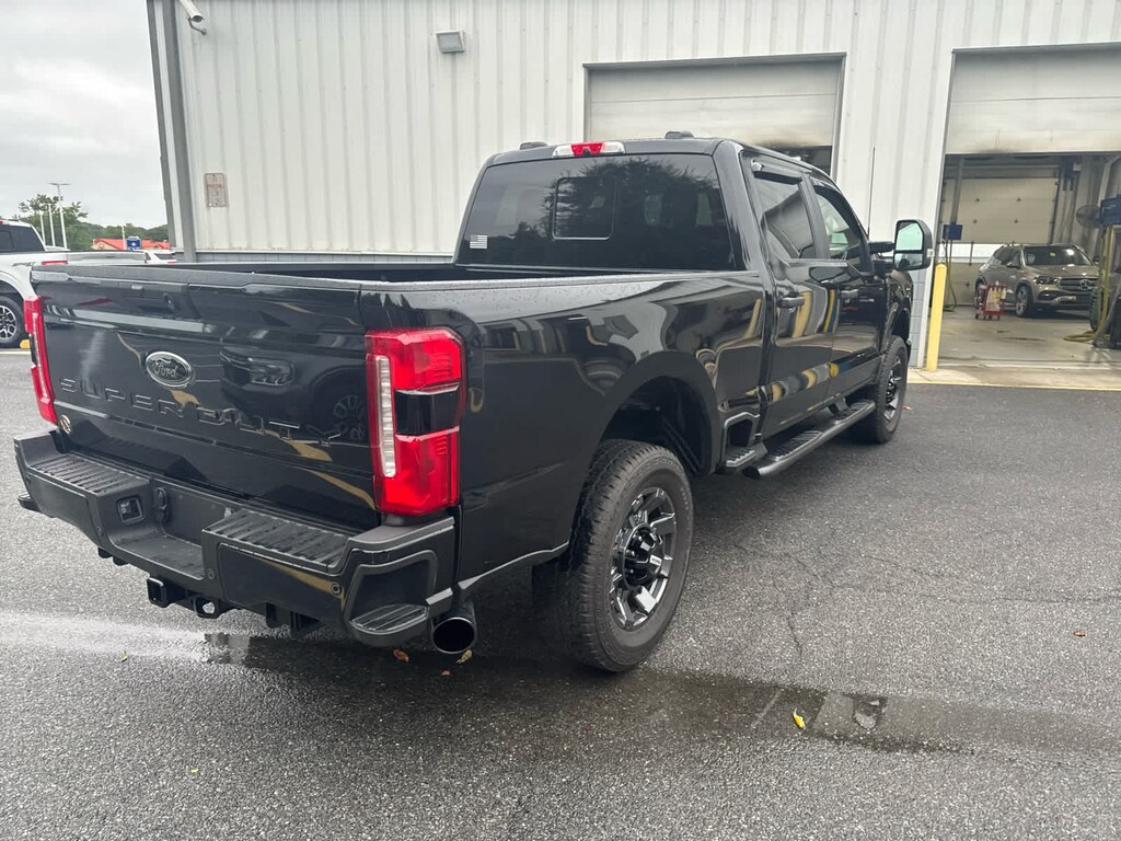 Certified 2024 Ford Super Duty F-250 SRW XL 4WD Crew Cab 6.75 Box Truck Crew Cab