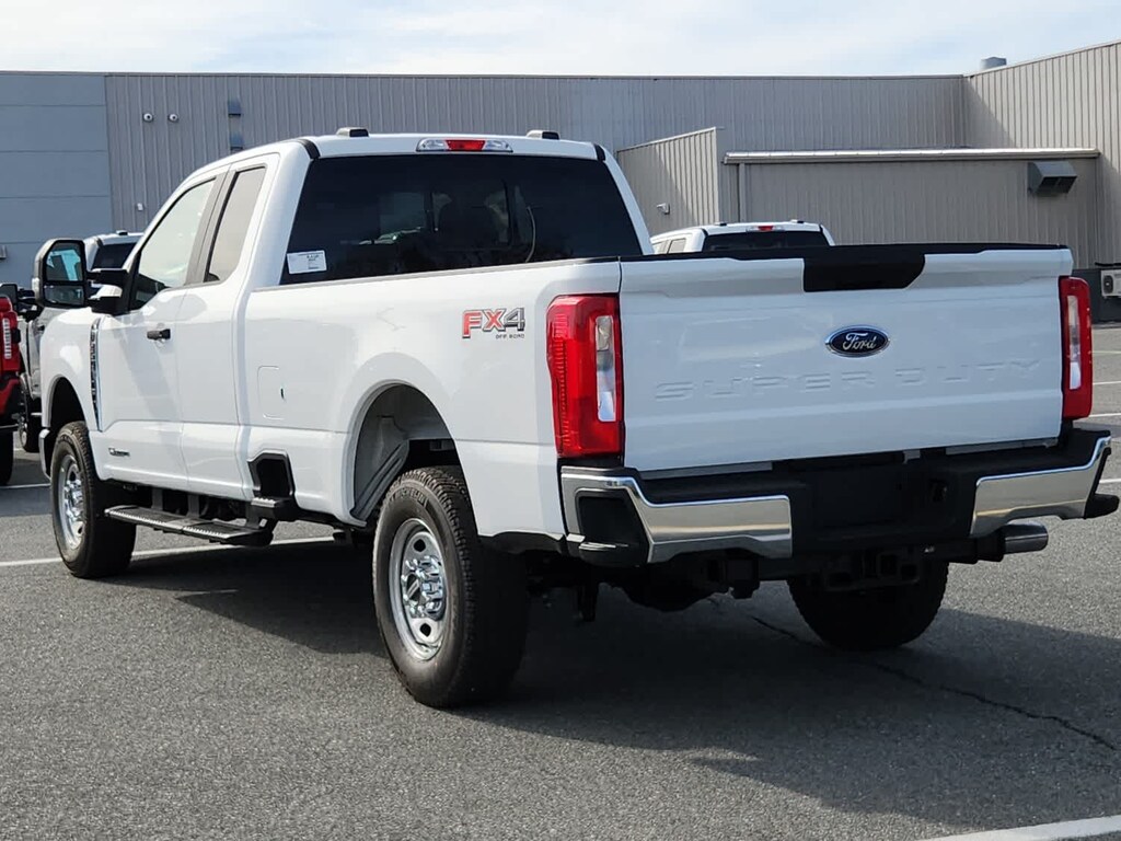 New 2025 Ford Super Duty F-250 SRW XL 4WD Supercab 8 Box 4WD SuperCab 8 Box