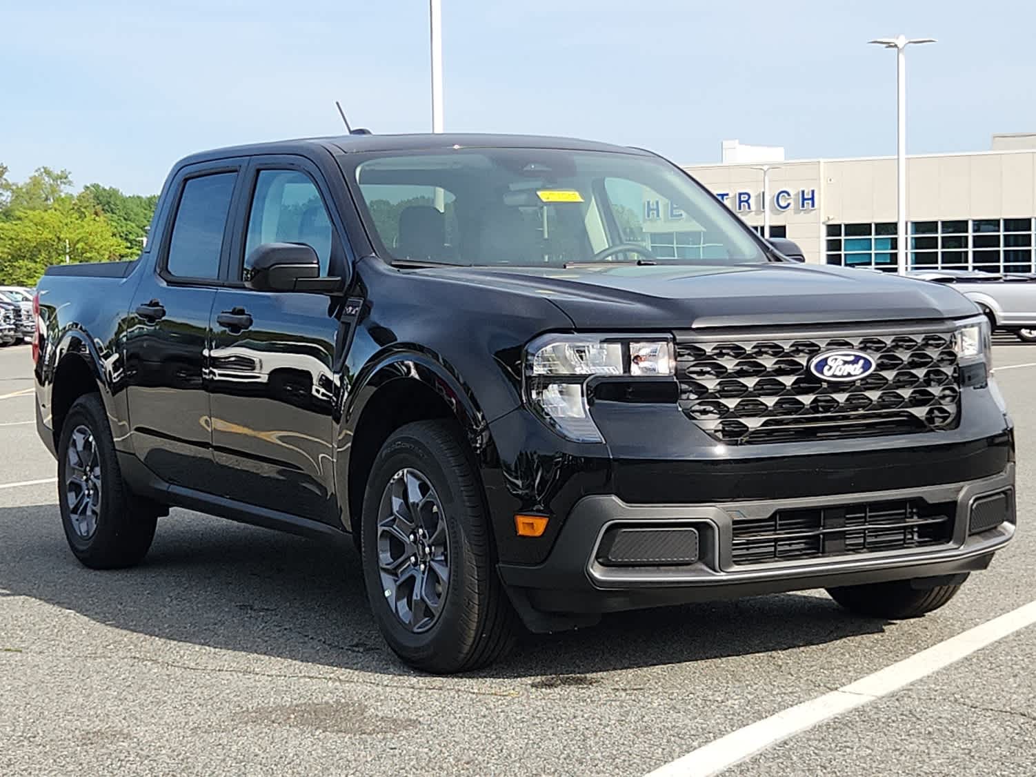 2025 Ford Maverick XLT photo 2