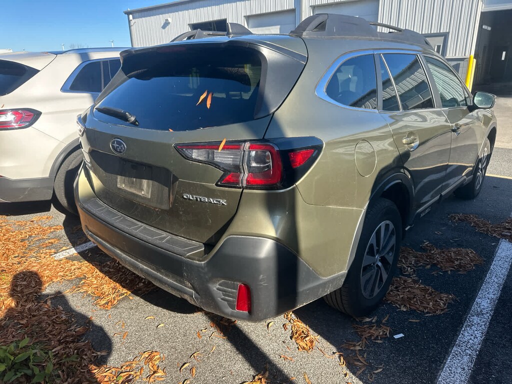 Used 2020 Subaru Outback Premium SUV