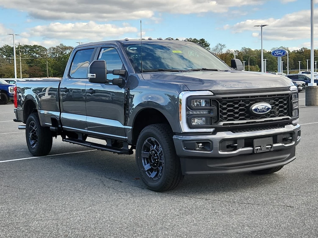 New 2026 Ford Super Duty F-350 SRW