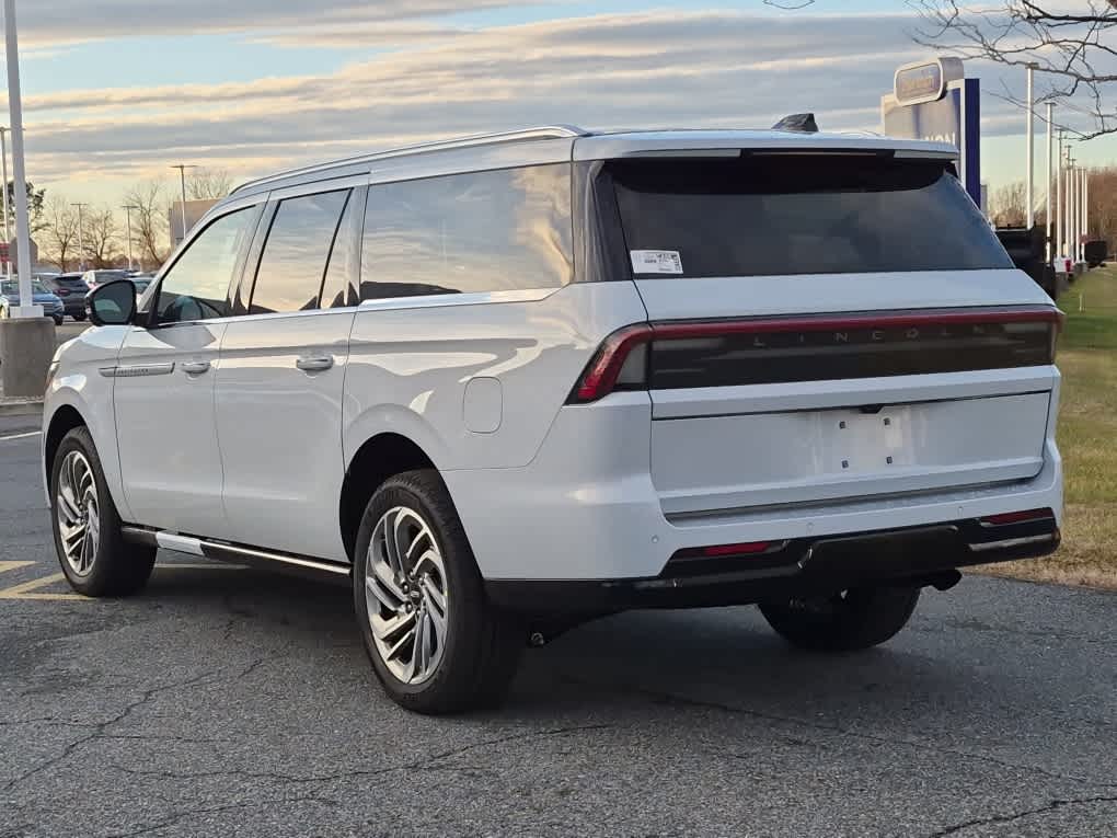 2026 Lincoln Navigator L photo 4