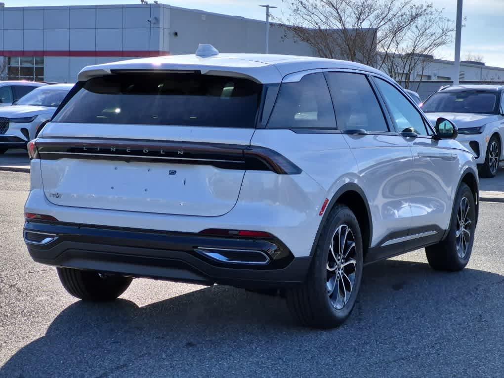 2026 Lincoln Nautilus Premiere photo 2