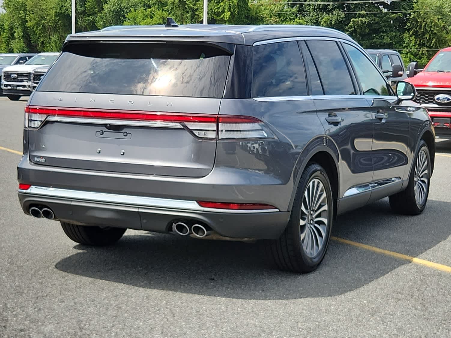 2021 Lincoln Aviator Reserve photo 3