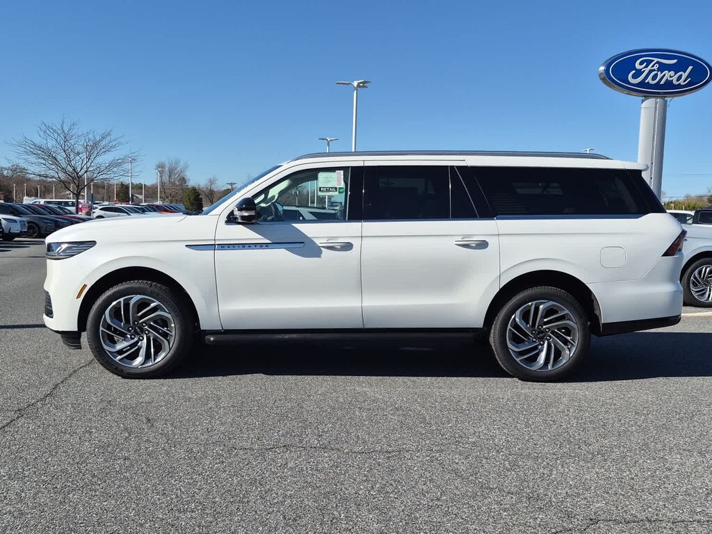 2026 Lincoln Navigator L photo 3
