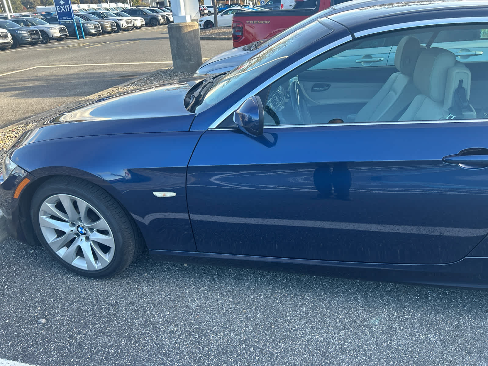 2011 Bmw 328i 3-series photo 2