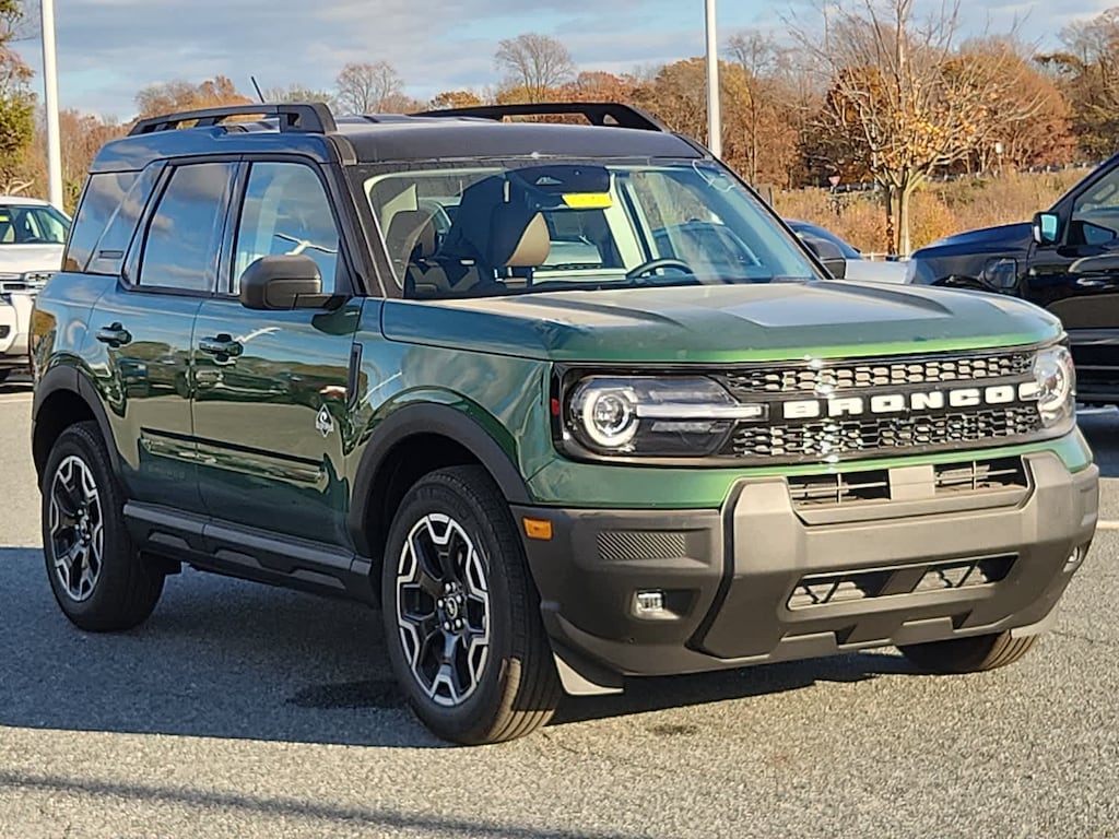 New 2025 Ford Bronco Sport Outer Banks 4x4