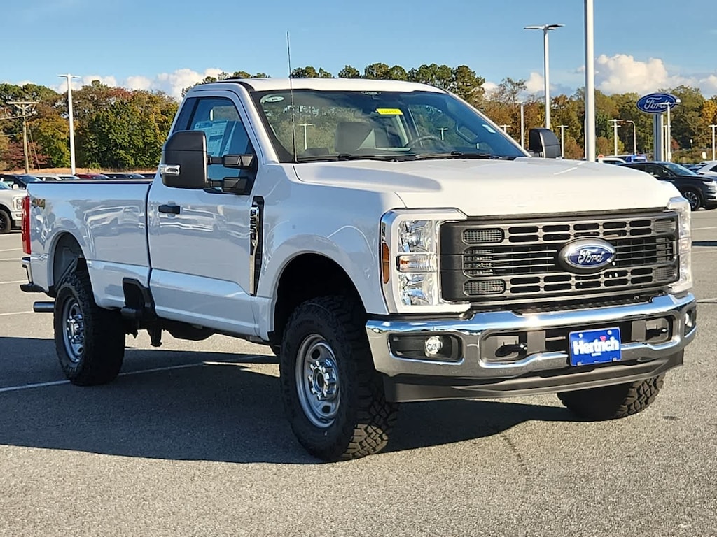 New 2026 Ford Super Duty F-250 SRW XL 4WD Reg Cab 8 Box 4WD Reg Cab 8 Box