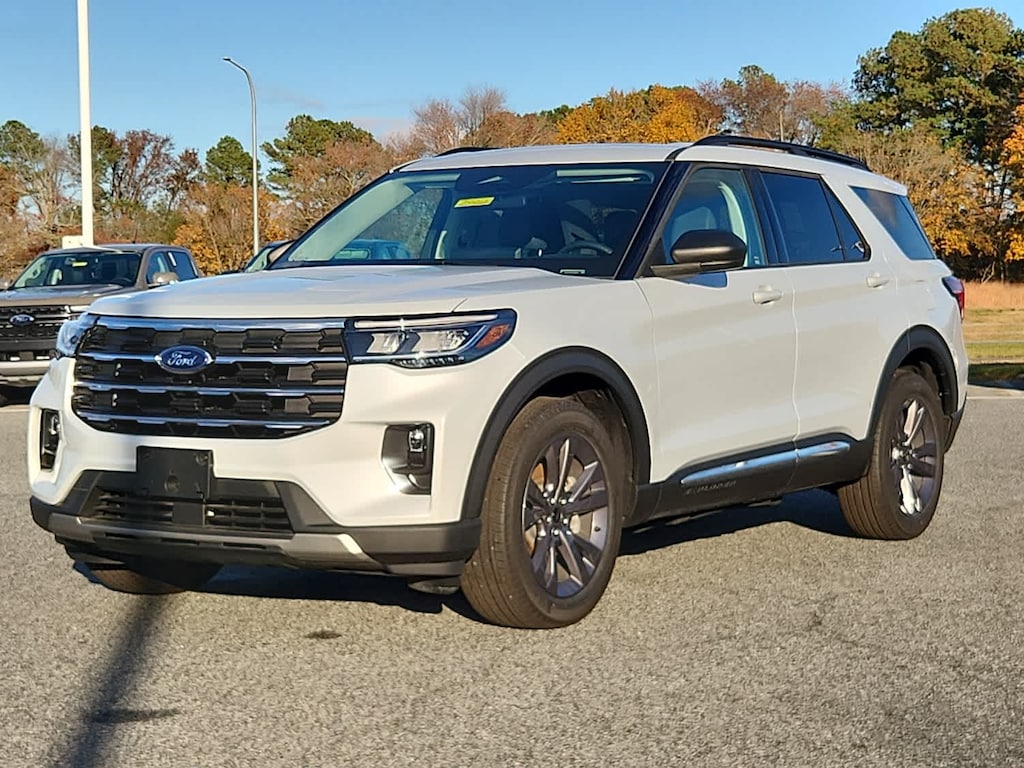 New 2025 Ford Explorer Active 4WD