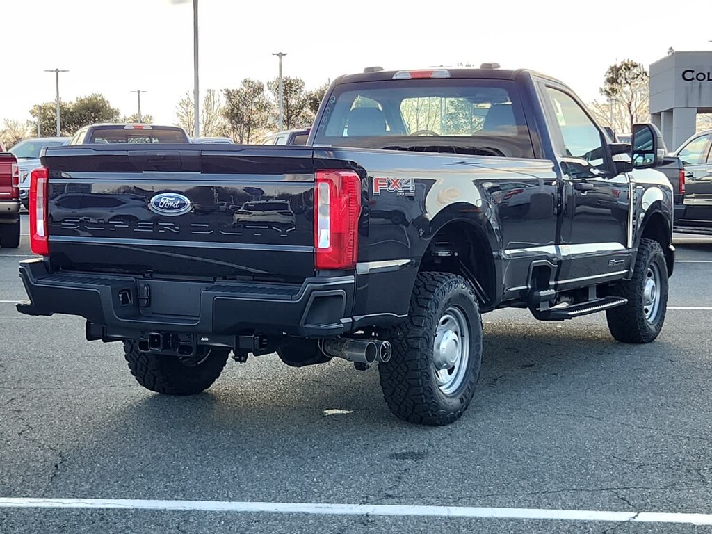 New 2025 Ford Super Duty F-250 SRW 4WD Reg Cab 8 Box 4WD Reg Cab 8 Box