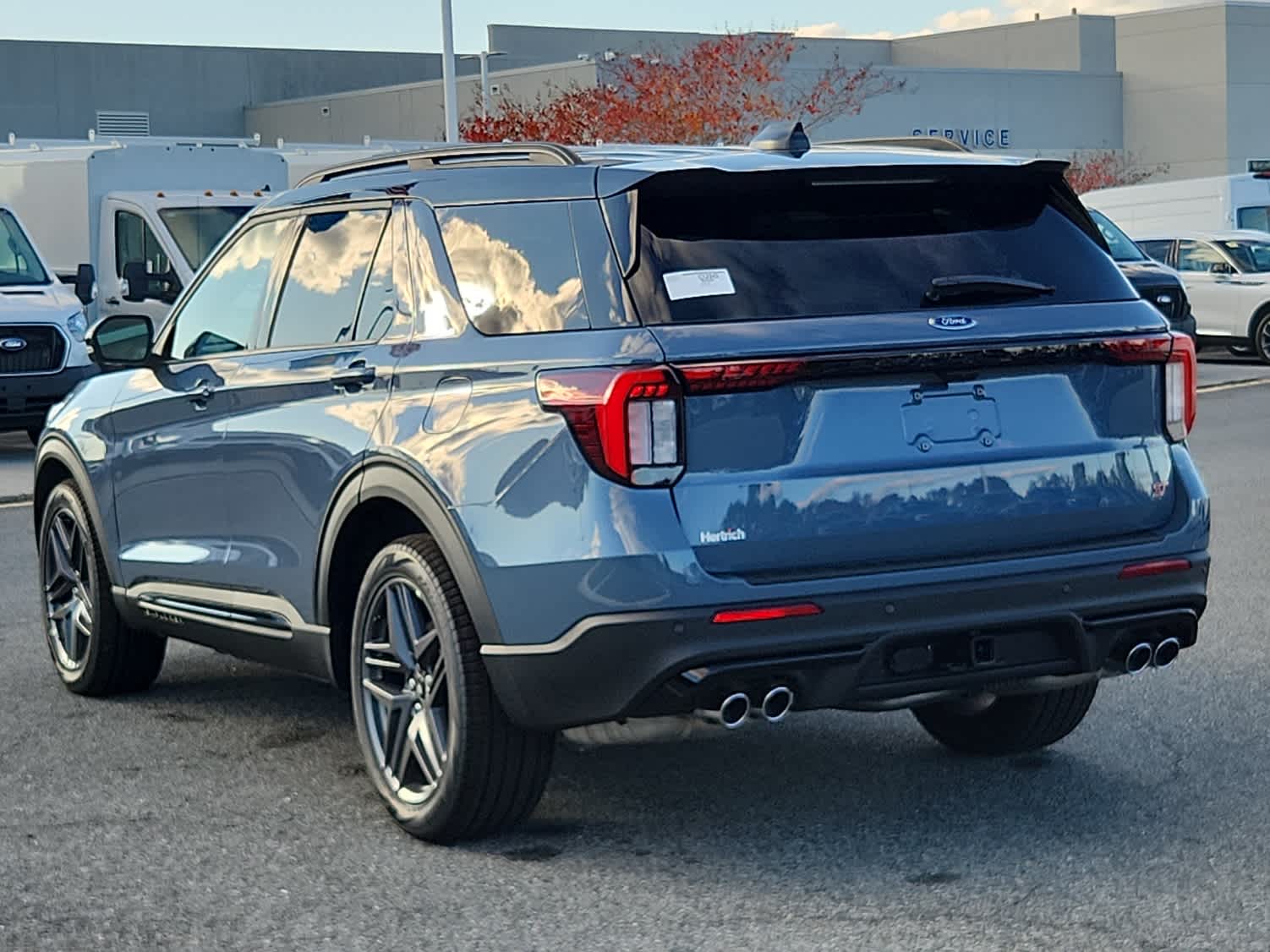 2025 Ford Explorer ST photo 2