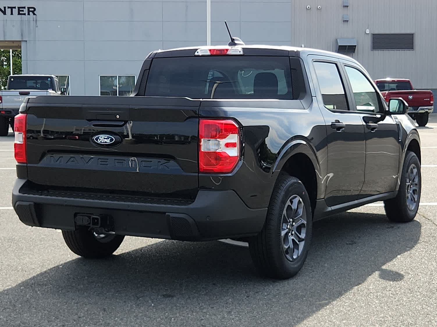 2025 Ford Maverick XLT photo 3