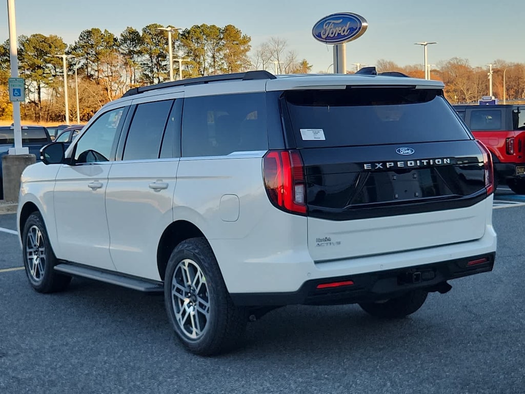 New 2025 Ford Expedition Active 4x4