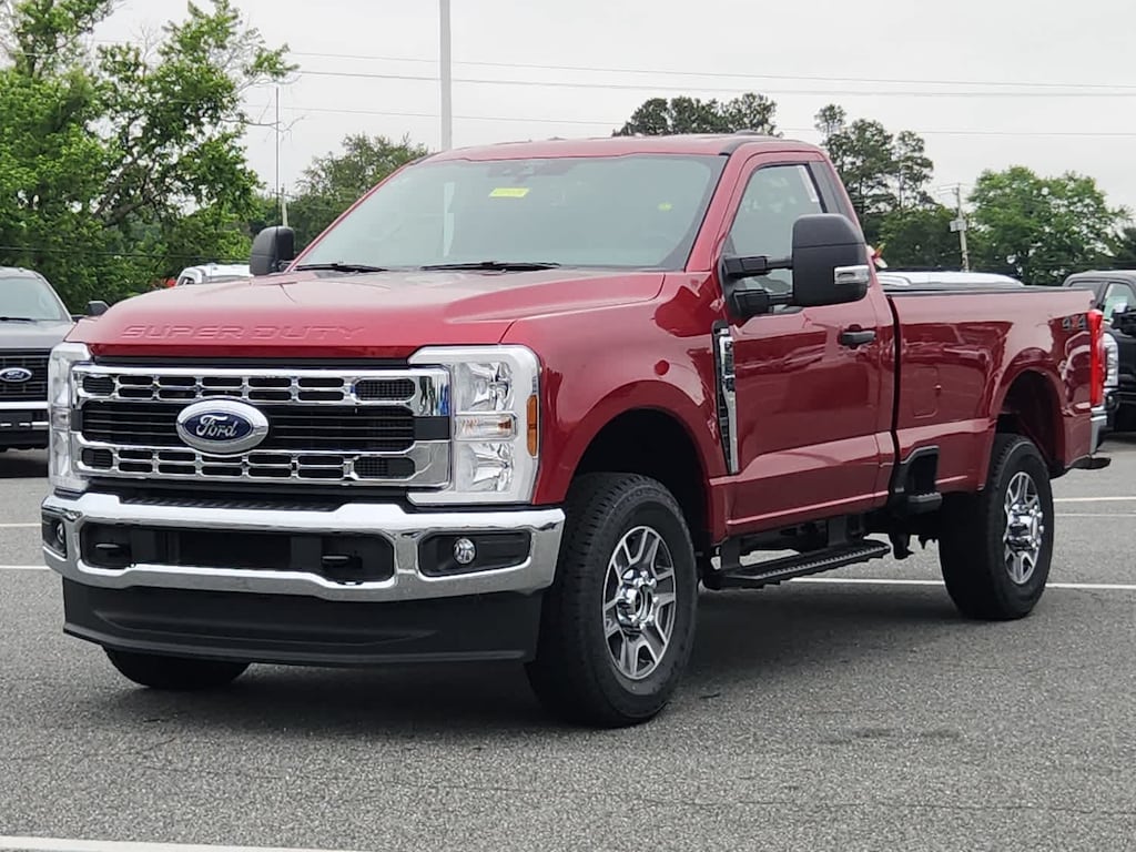 New 2025 Ford Super Duty F-350 SRW XLT 4WD Reg Cab 8 Box 4WD Reg Cab 8 Box