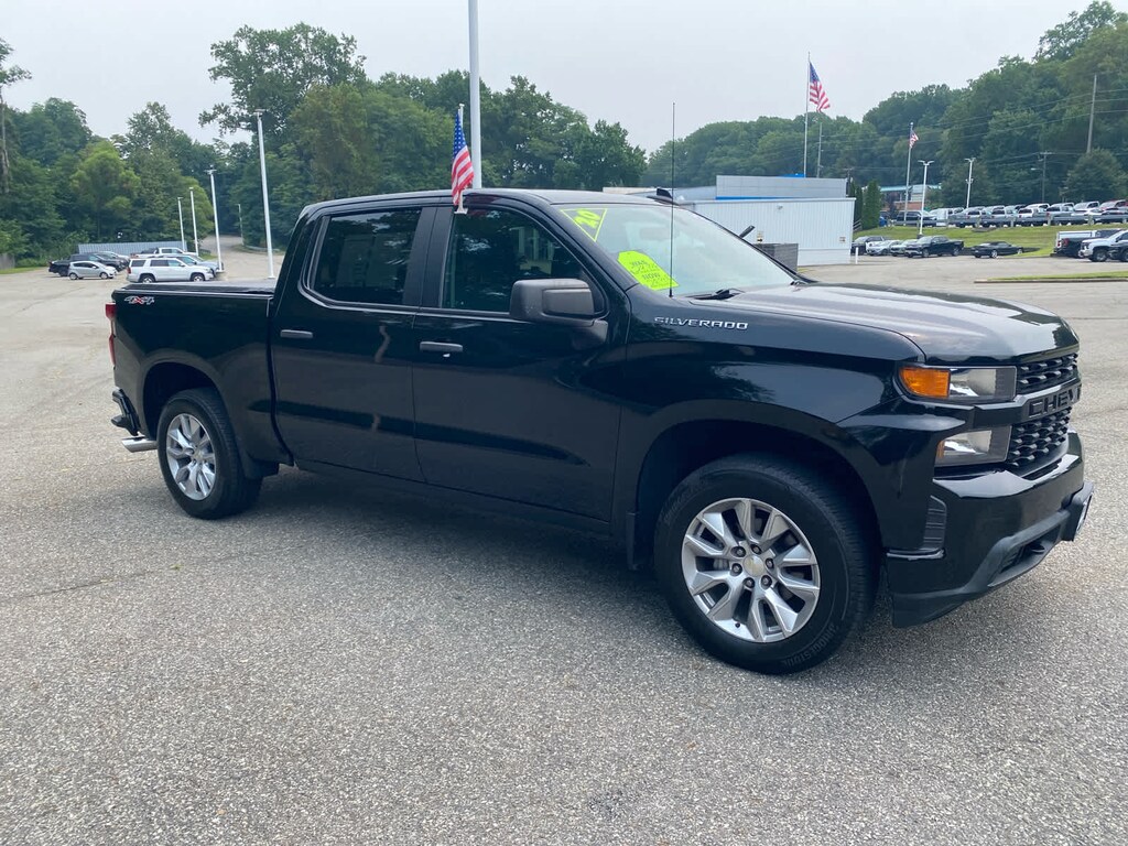 Used 2020 Chevrolet Silverado 1500 Custom 4WD Crew Cab 147 Truck Crew Cab