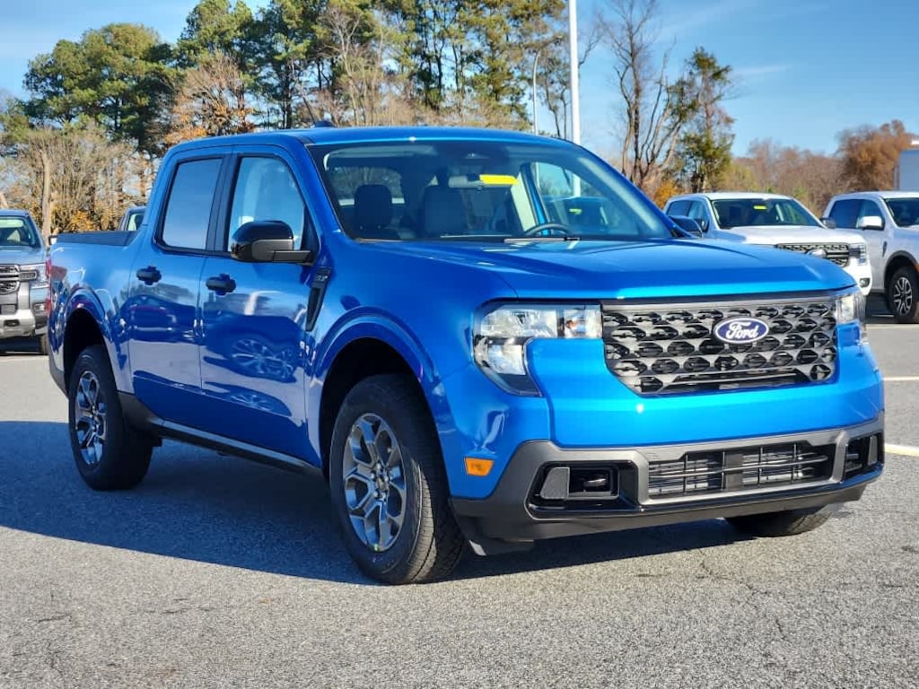 New 2025 Ford Maverick XLT AWD Supercrew AWD SuperCrew