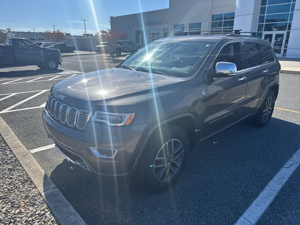 Used 2019 Jeep Grand Cherokee Overland SUV