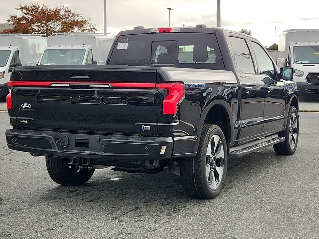 New 2025 Ford F-150 Lightning Platinum 4WD Supercrew 5.5 Box 4WD SuperCrew 5.5 Box