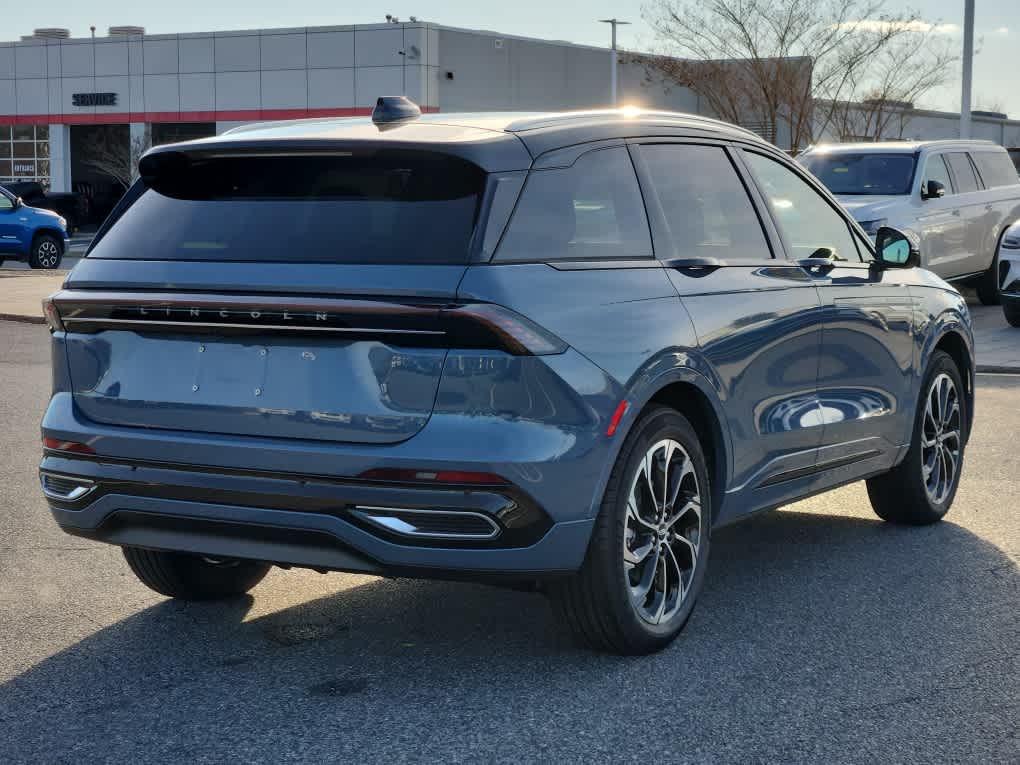 2026 Lincoln Nautilus Reserve photo 2