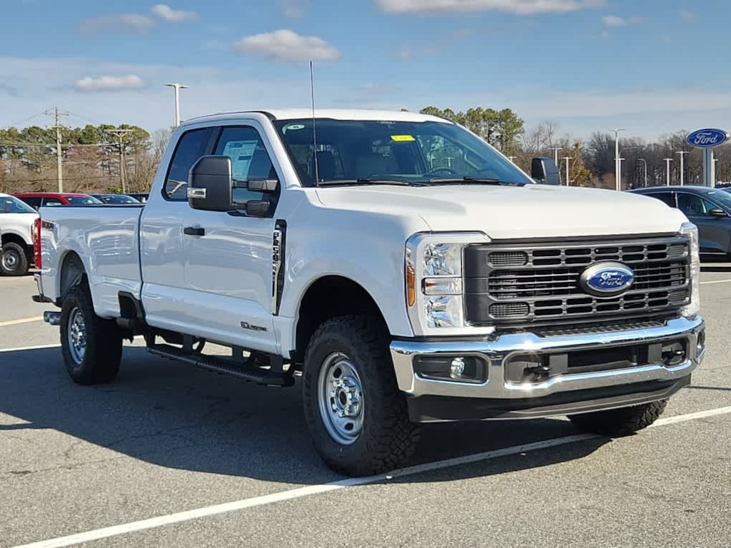 New 2025 Ford Super Duty F-250 SRW 4WD Supercab 8 Box 4WD SuperCab 8 Box