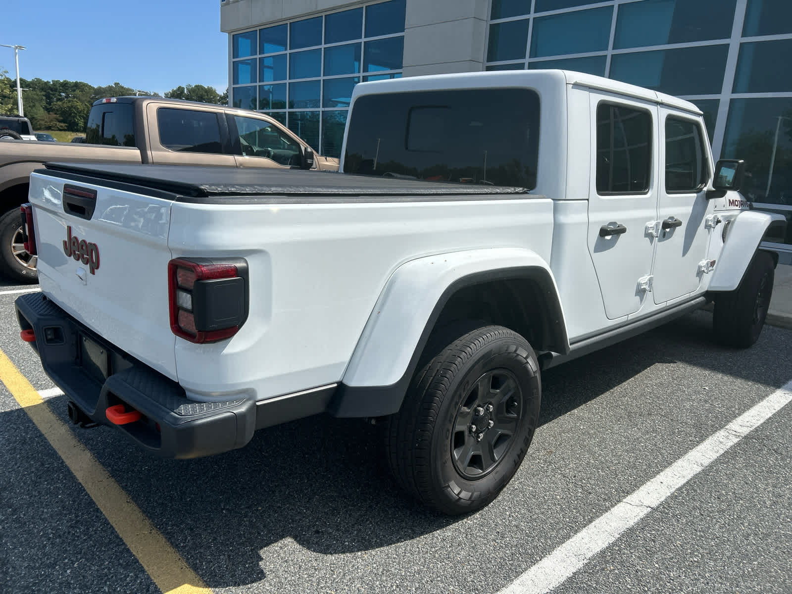 2022 Jeep Gladiator Mojave photo 2