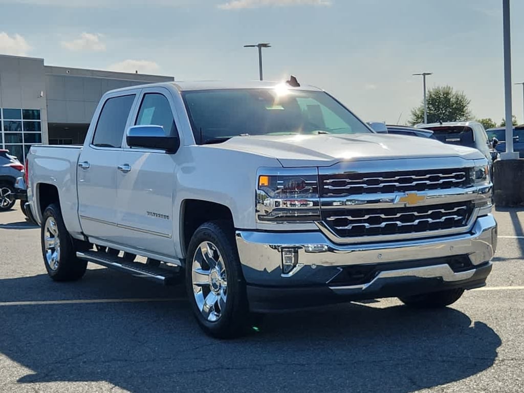 Used 2018 Chevrolet Silverado 1500 LTZ 4WD Crew Cab 143.5 Truck Crew Cab