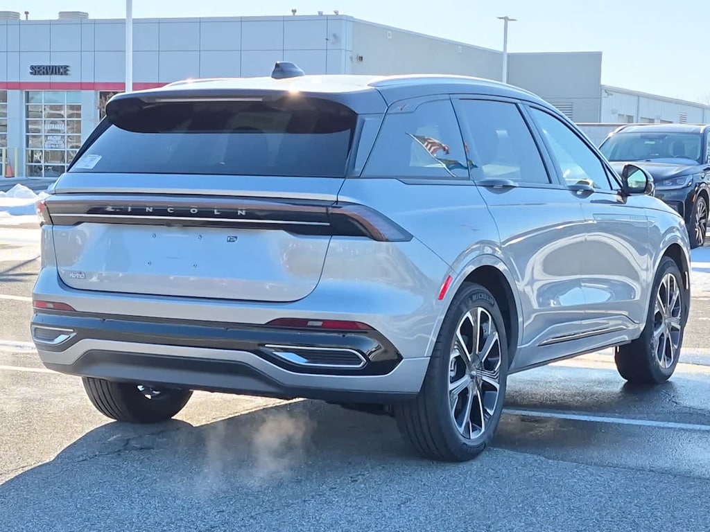 2026 Lincoln Nautilus Reserve photo 3